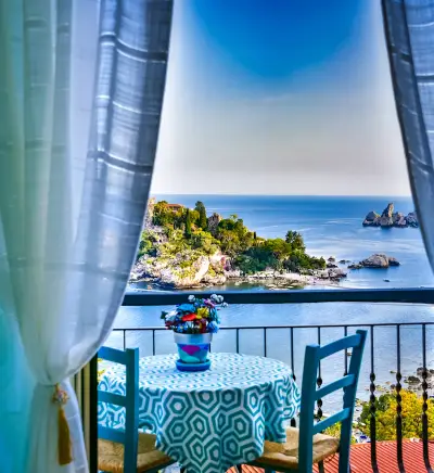 SHABBY apartment romantic interior near Isola Bella beach