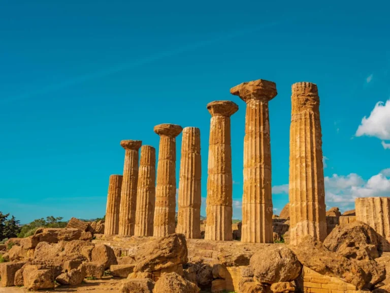 Taormina Spring 2026 – Luxury Hotel & Villa Accommodation